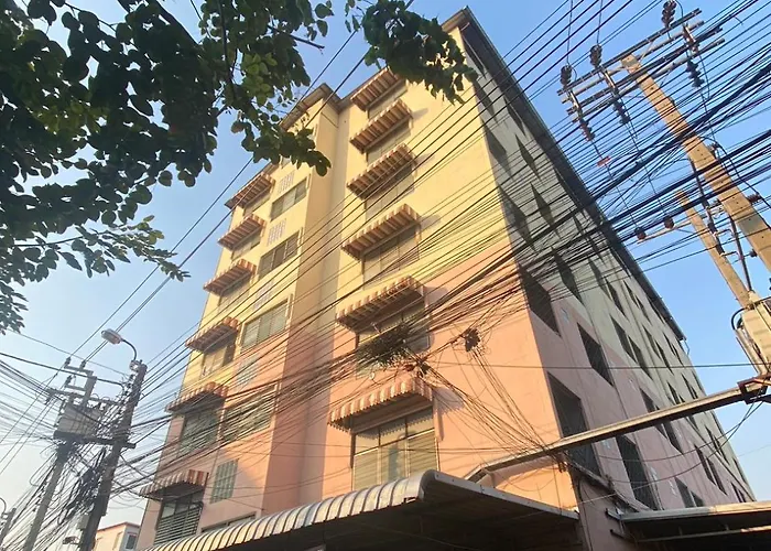 Suppamas Mansion ศุภมาส แมนชั่น Hotel